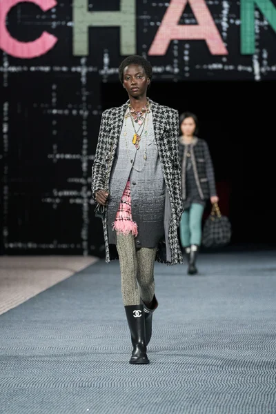 Look 31